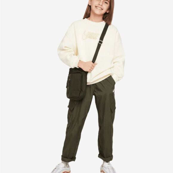 Nike Grade School NSW Club Fleece Shine Crew sweatshirt cream‎ color size XS NWT - Picture 3 of 6